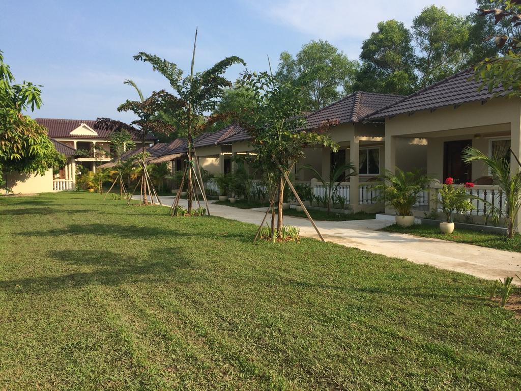 The Moonflower Bungalow Otel Sihanoukville Dış mekan fotoğraf