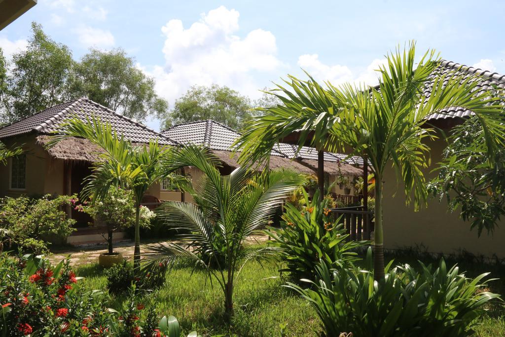 The Moonflower Bungalow Otel Sihanoukville Dış mekan fotoğraf