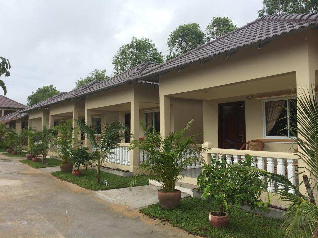The Moonflower Bungalow Otel Sihanoukville Dış mekan fotoğraf