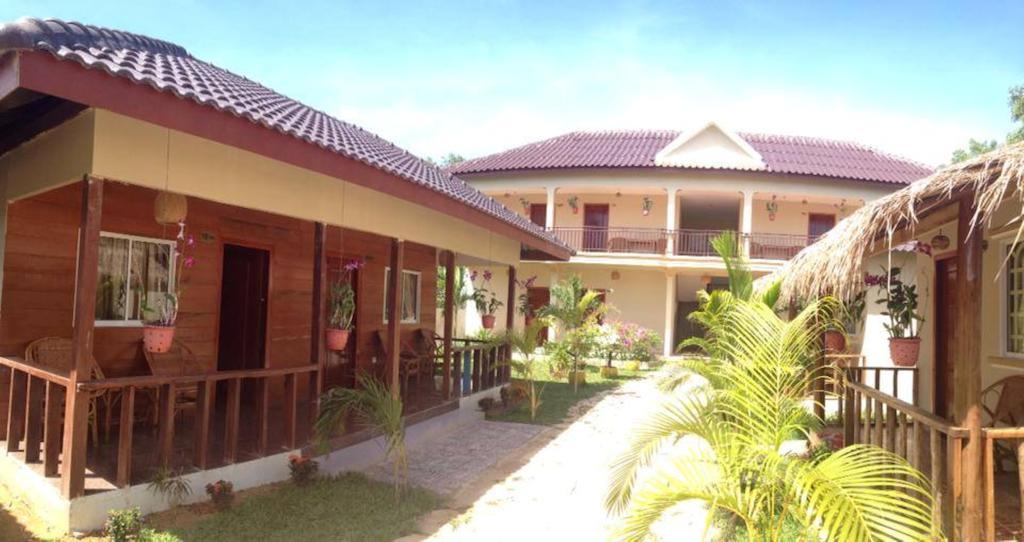 The Moonflower Bungalow Otel Sihanoukville Dış mekan fotoğraf